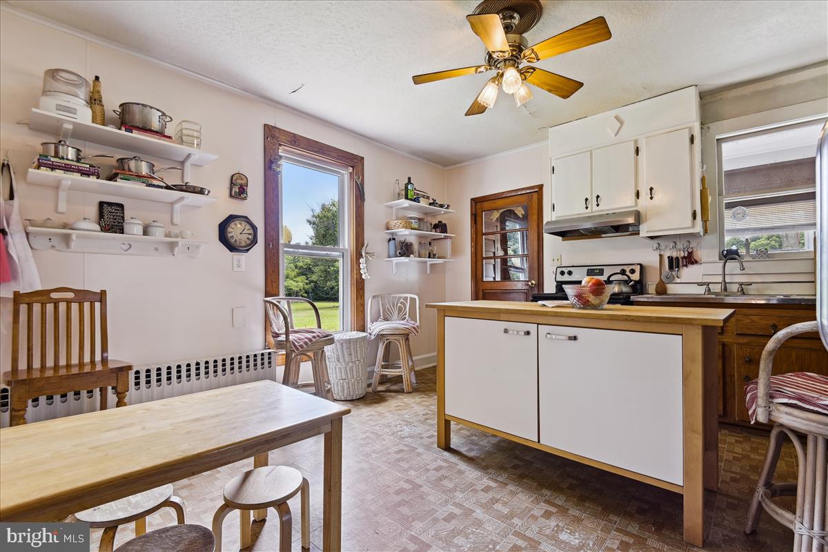5901 Medora Road Linthicum Heights, MD 21090 - Photo 10 of 44 Main Level Fully Appointed Kitchen