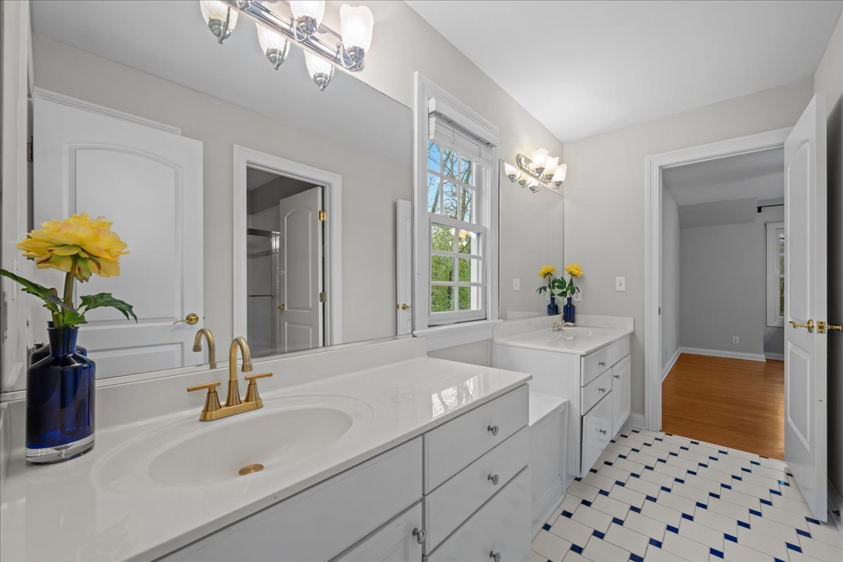 4N494 Hidden Oaks Road St. Charles, IL 60175 - Photo 23 of 44