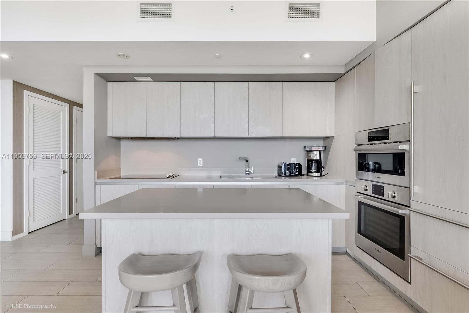 4010 South Ocean Drive, Unit R2204 Hollywood, FL 33019 - Photo 5 of 15