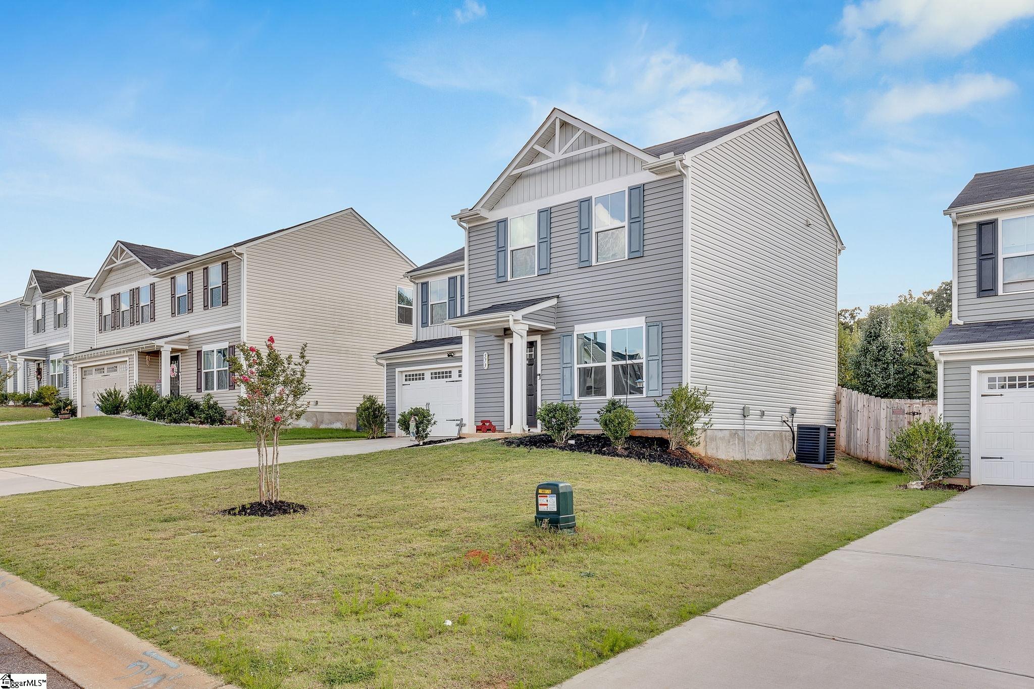573 Heavenly Days Street Inman, SC 29349 - Photo 2 of 29 Gallery Image 2