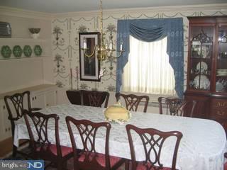 70 Woodcroft Road Havertown, PA 19083 - Photo 4 of 6