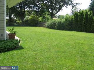 70 Woodcroft Road Havertown, PA 19083 - Photo 6 of 6
