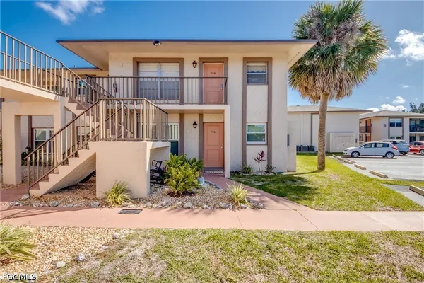 $1,500 | 16881 Davis Road, Unit 116, Fort Myers, FL 33908