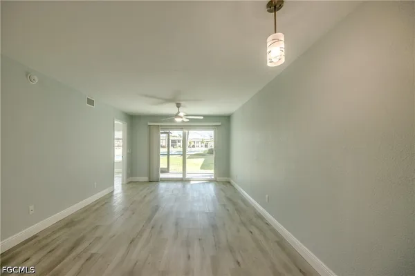 $1,500 | 16881 Davis Road, Unit 116, Fort Myers, FL 33908