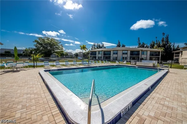 $1,500 | 16881 Davis Road, Unit 116, Fort Myers, FL 33908