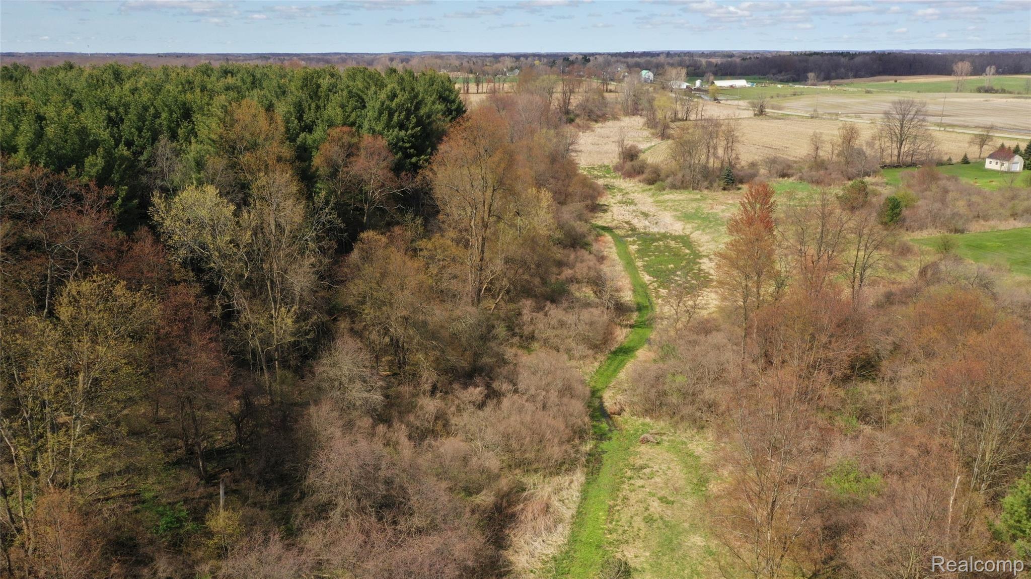 3072 West Newark Road Lapeer, MI 48446 - Photo 83 of 86 drone-11.jpg