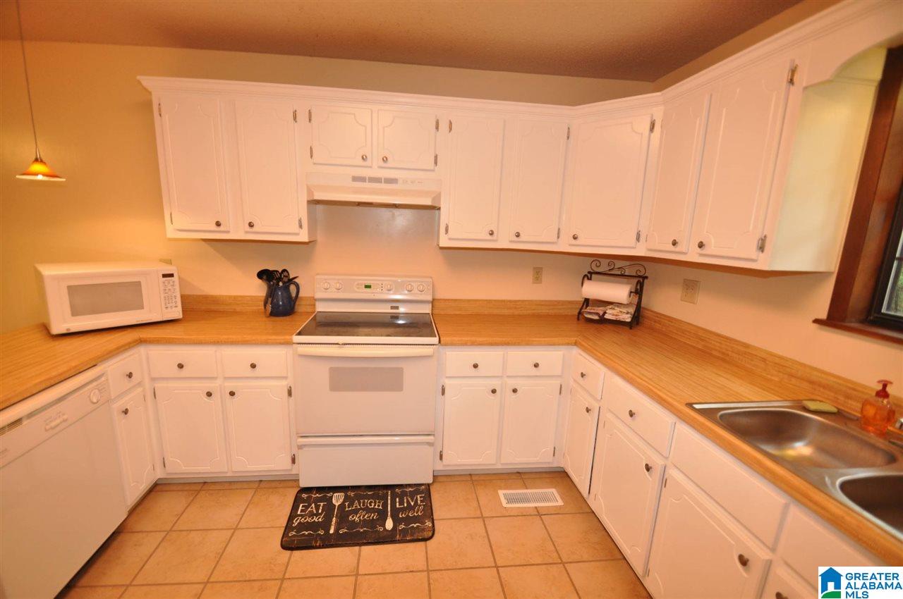 855 Valley Trail Warrior, AL 35180 - Photo 14 of 43