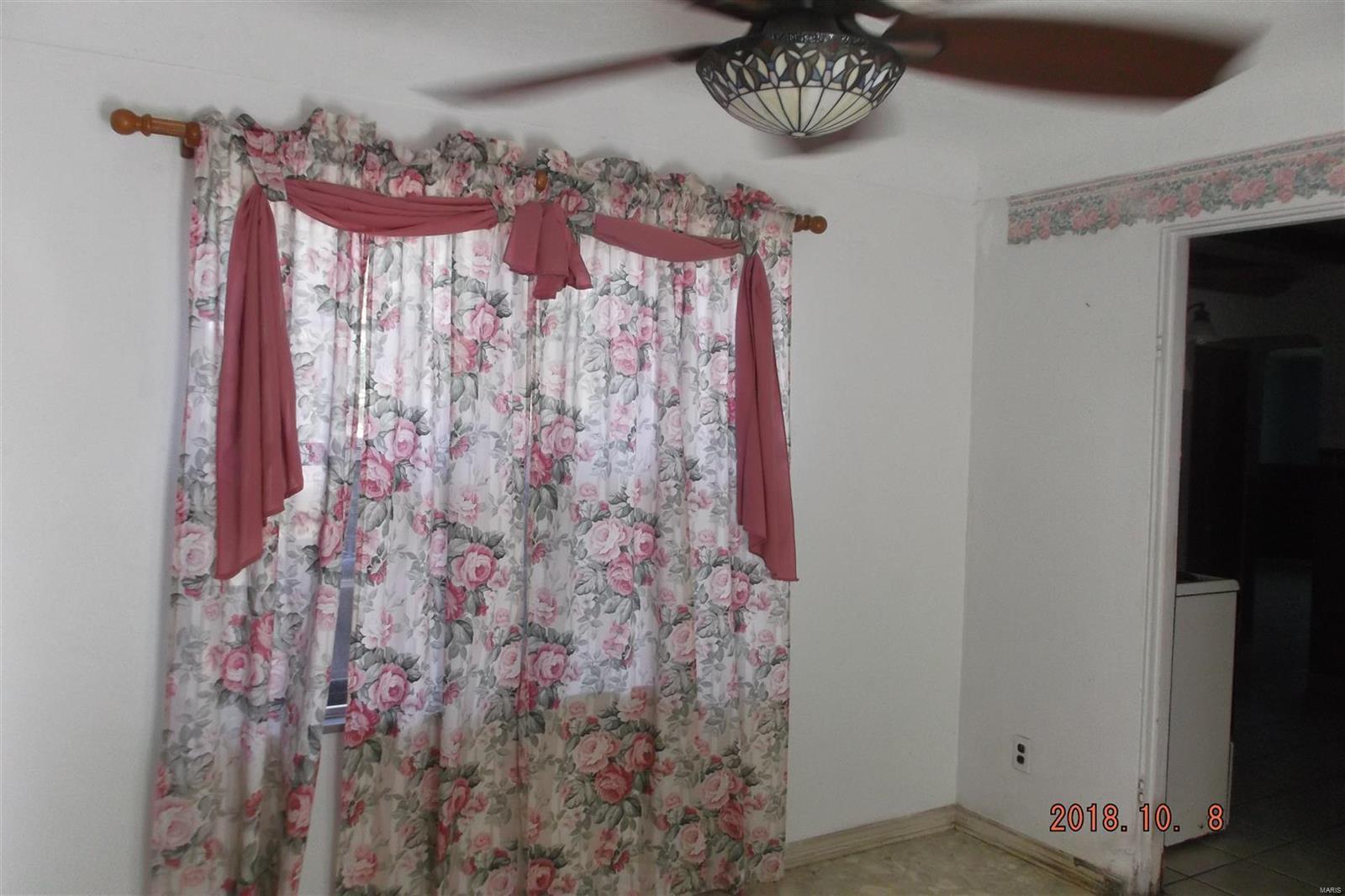 720 East Chain Of Rocks Road Granite City, IL 62040 - Photo 14 of 20