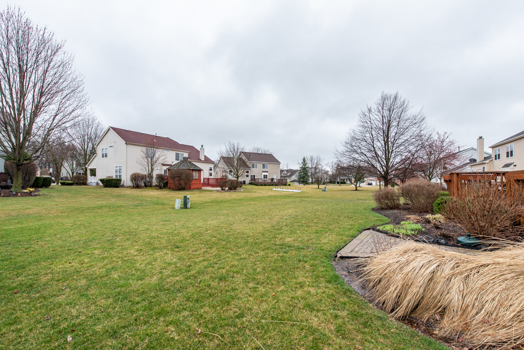 1061 Ravinia Drive Gurnee, IL 60031 - Photo 38 of 52 Gallery Image 38