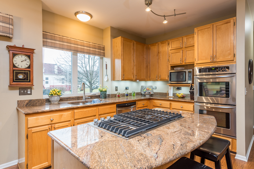 1061 Ravinia Drive Gurnee, IL 60031 - Photo 7 of 52 Gallery Image 7