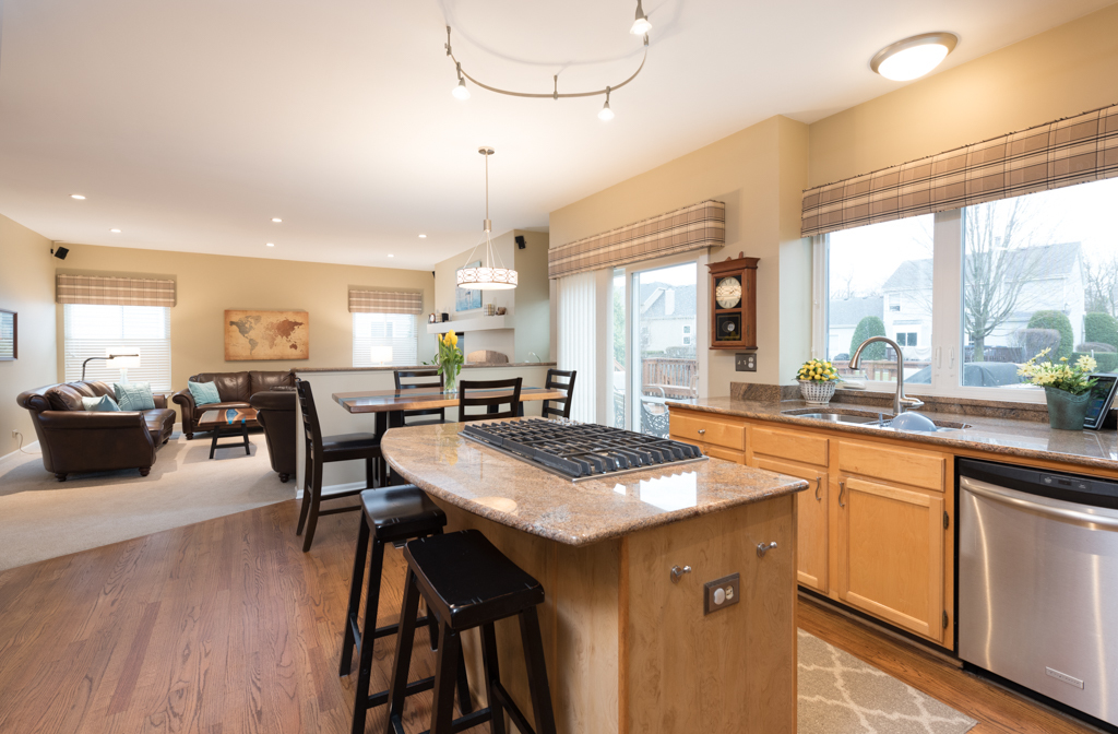 1061 Ravinia Drive Gurnee, IL 60031 - Photo 9 of 52 Gallery Image 9