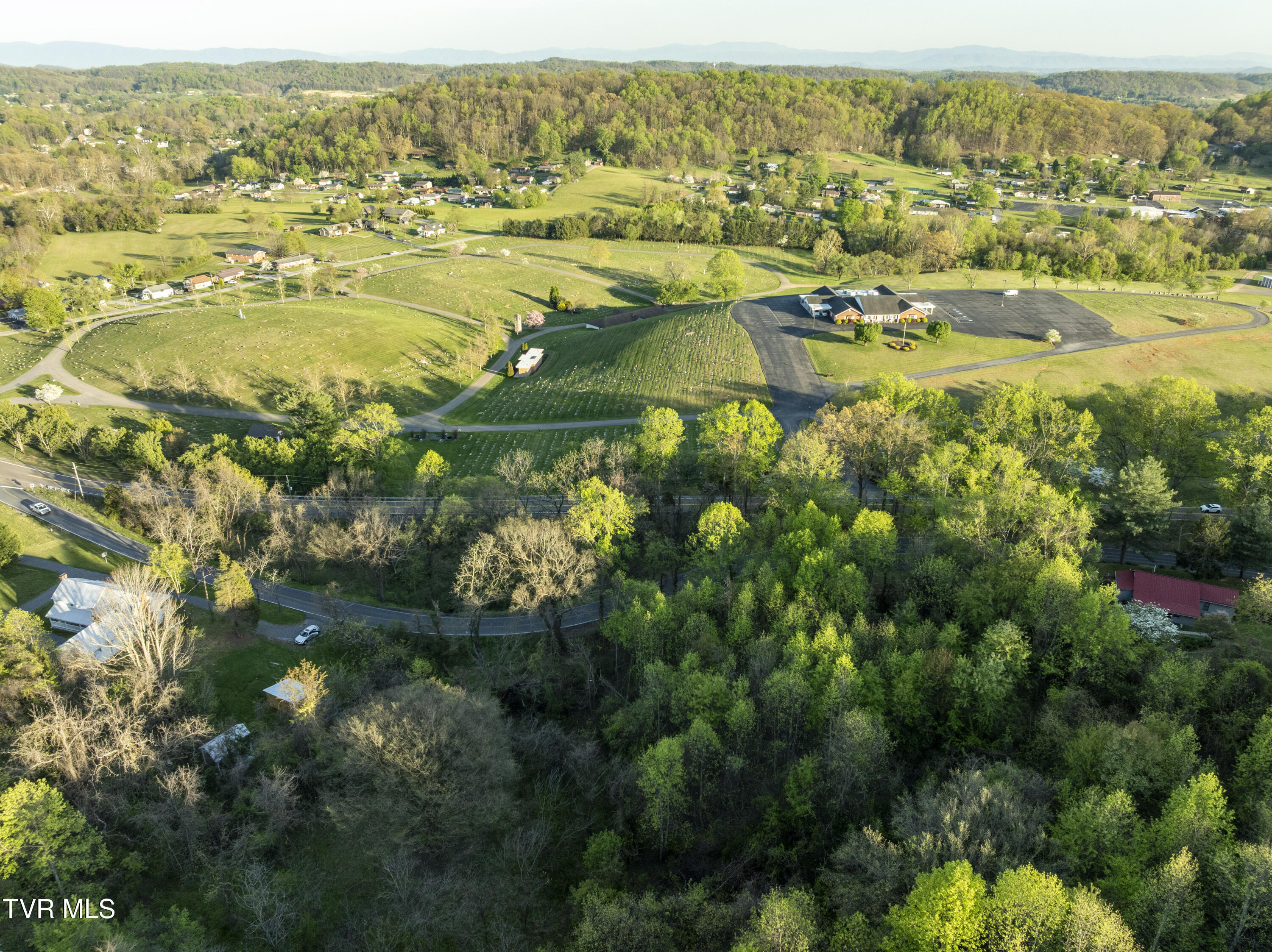 6260 Chestnut Ridge Road, Unit 13 Kingsport, TN 37664 - Photo 7 of 8 ChestnutRidge-EatonStationRd-Aerial--12
