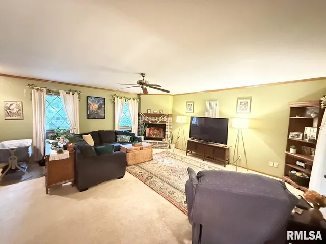 $218,000 | 11730 Kevin Lane, Carterville, IL 62918