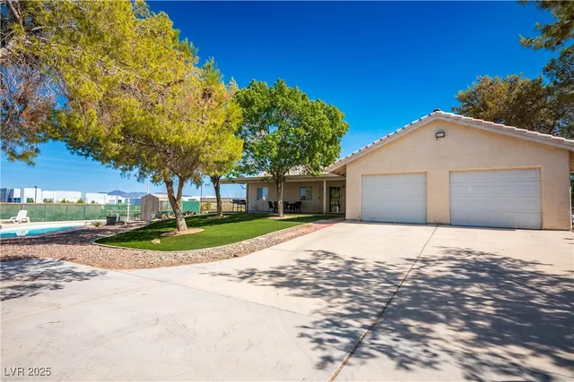 $4,300 | 6990 West Richmar Avenue, Las Vegas, NV 89178