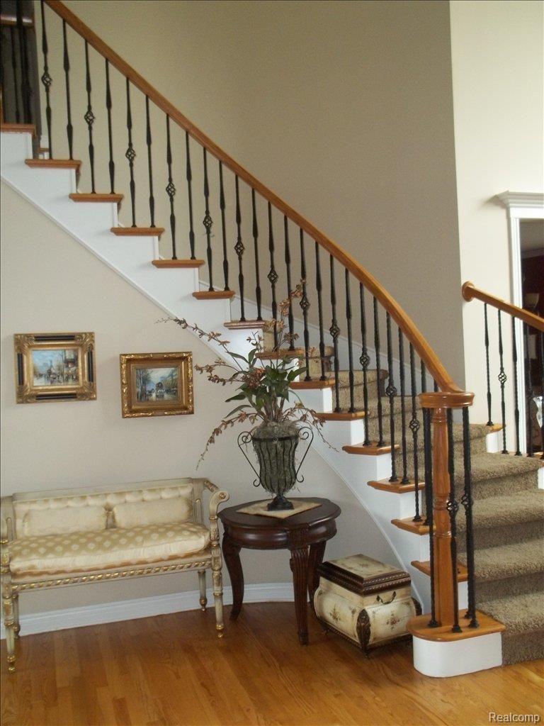 1155 Autumnview Drive Rochester, MI 48307 - Photo 4 of 20 100_0308
