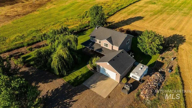 $599,900 | 2020 Widner Road, Midvale, ID 83645