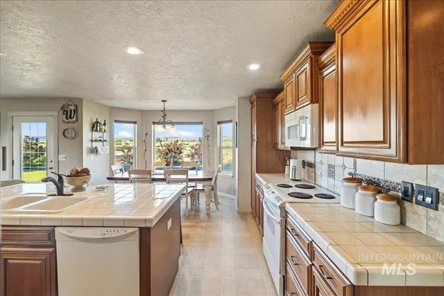 $599,900 | 2020 Widner Road, Midvale, ID 83645