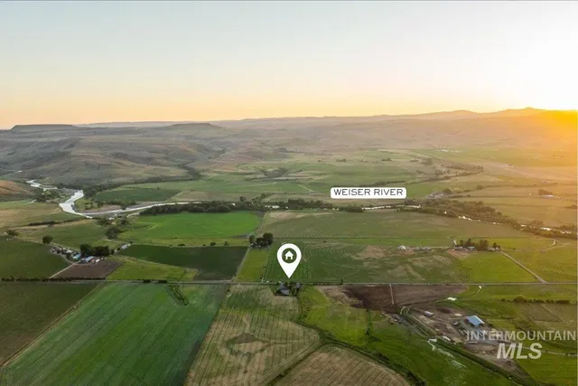 $599,900 | 2020 Widner Road, Midvale, ID 83645