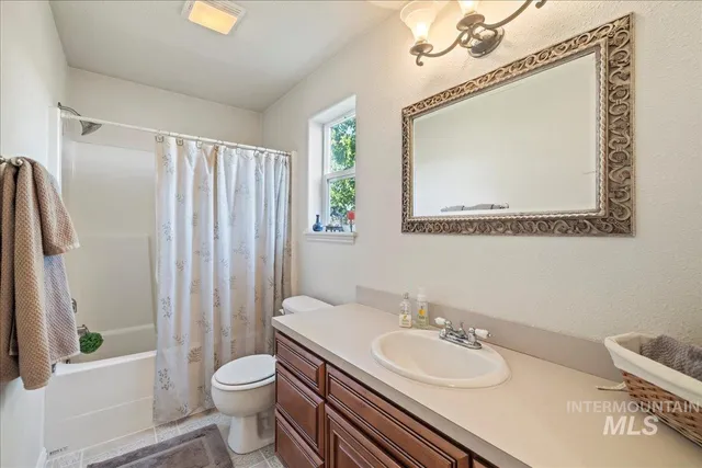 $599,900 | 2020 Widner Road, Midvale, ID 83645