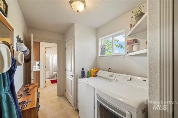 $599,900 | 2020 Widner Road, Midvale, ID 83645