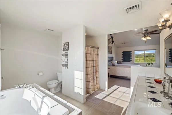 $599,900 | 2020 Widner Road, Midvale, ID 83645