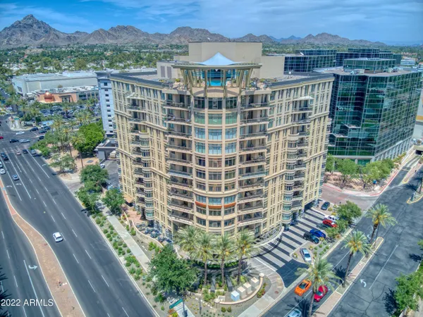 $5,995 | 2402 East Esplanade Lane, Unit 204, Phoenix, AZ 85016