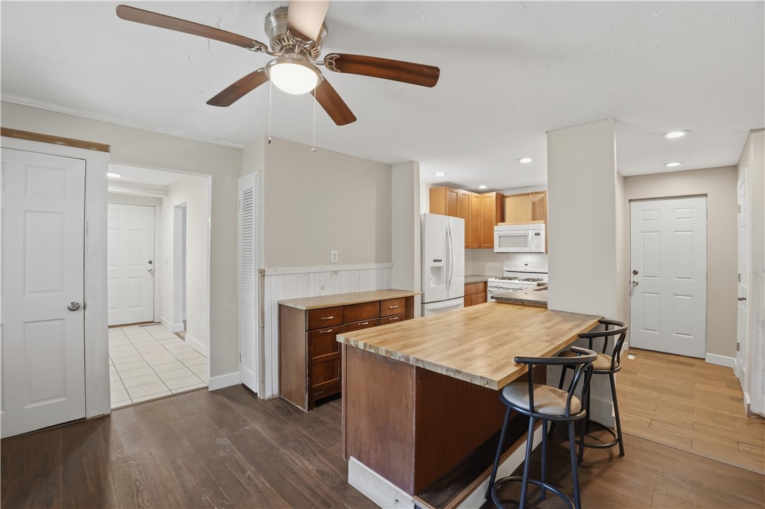 10 Hobart Street Westerly, RI 02891 - Photo 19 of 44