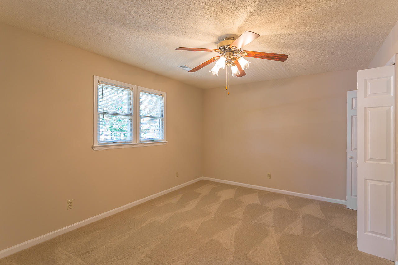 518 Picture Ridge Drive Chattanooga, TN 37421 - Photo 16 of 37 518 Picture Ridge-72-X2