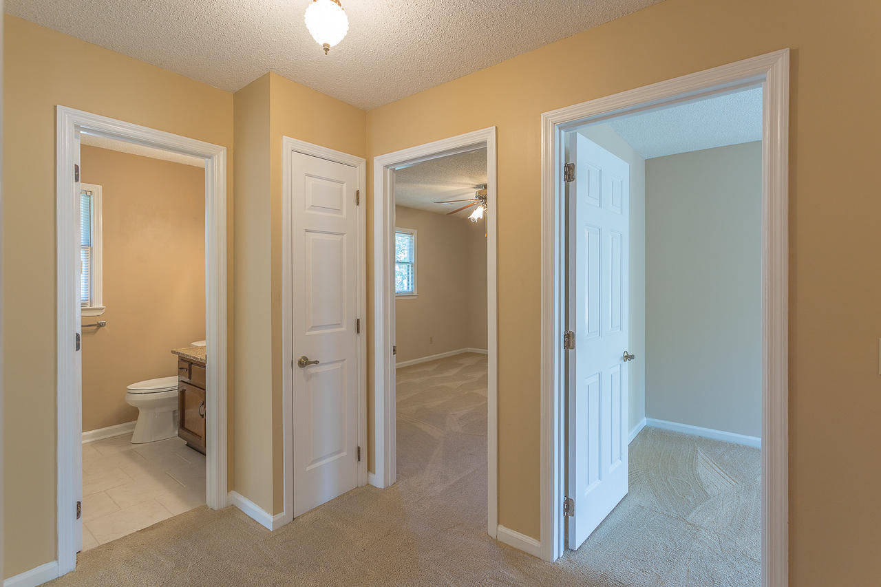 518 Picture Ridge Drive Chattanooga, TN 37421 - Photo 18 of 37 518 Picture Ridge-63-X2