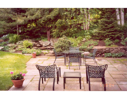 14 Burnham Road Wenham, MA 01984 - Photo 6 of 10 Gallery Image 6