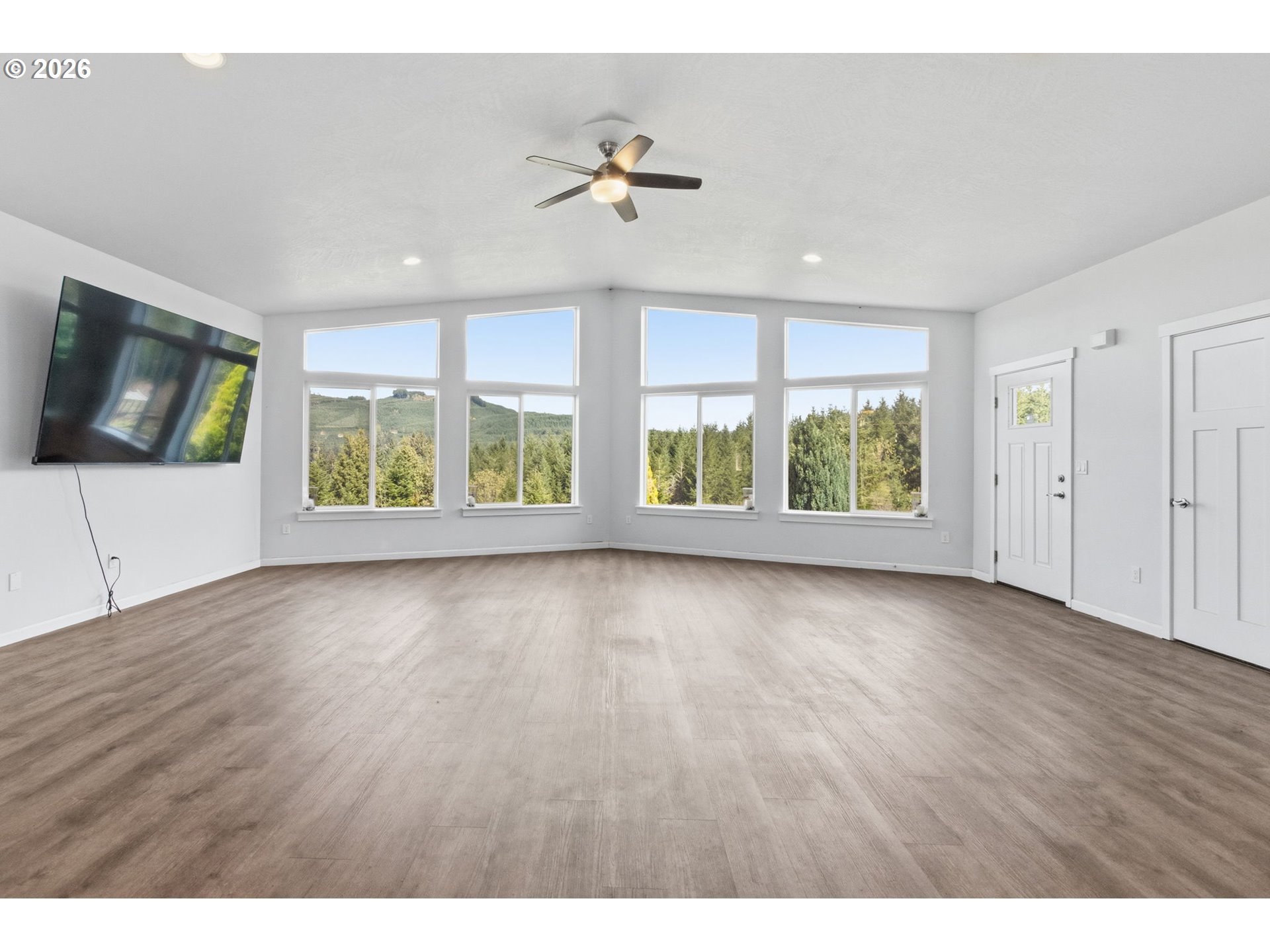 92296 Cascade Woods Drive Springfield, OR 97478 - Photo 13 of 48