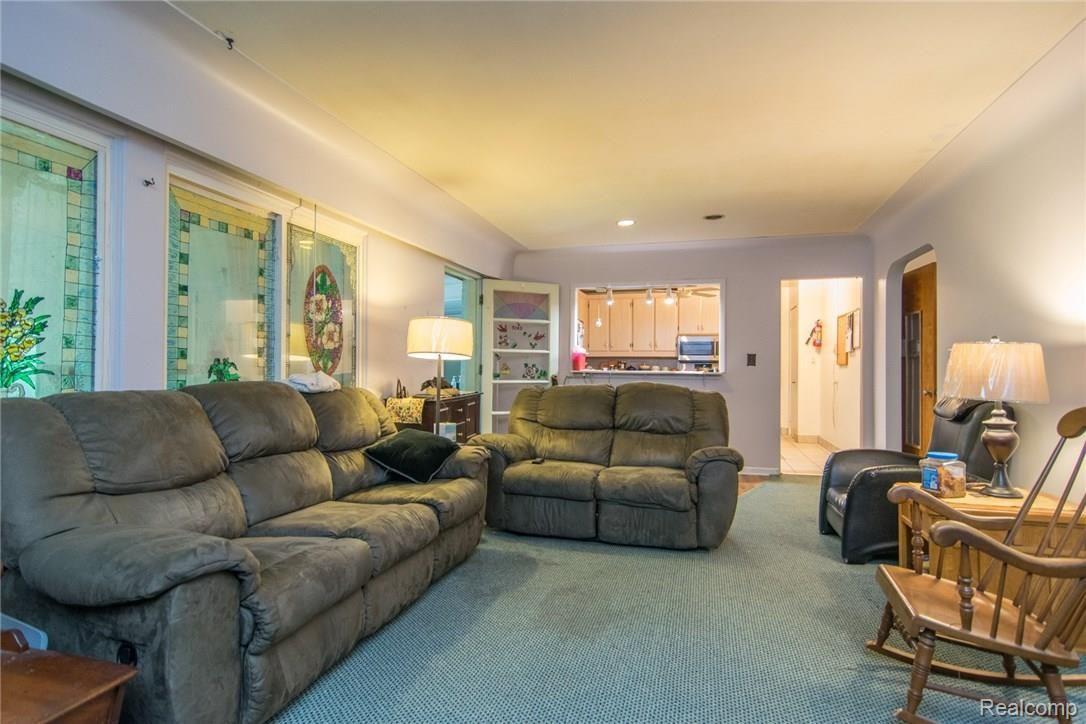 14144 Hannan Road Romulus, MI 48174 - Photo 5 of 60 DSC_1438.jpg
