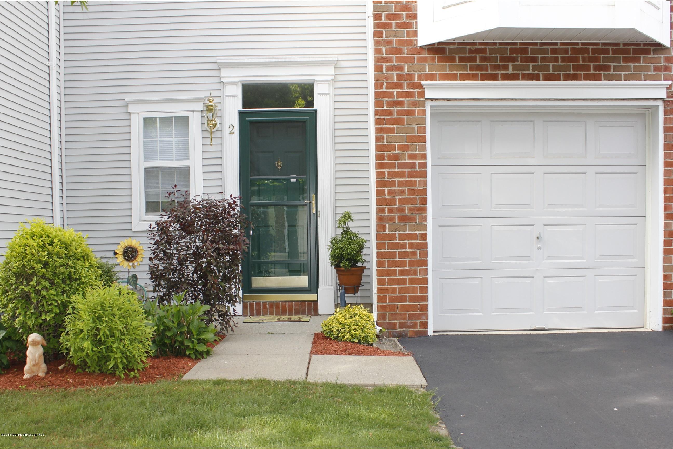 2 Oxford Road Holmdel, NJ 07733 - Photo 3 of 17 Welcome Home