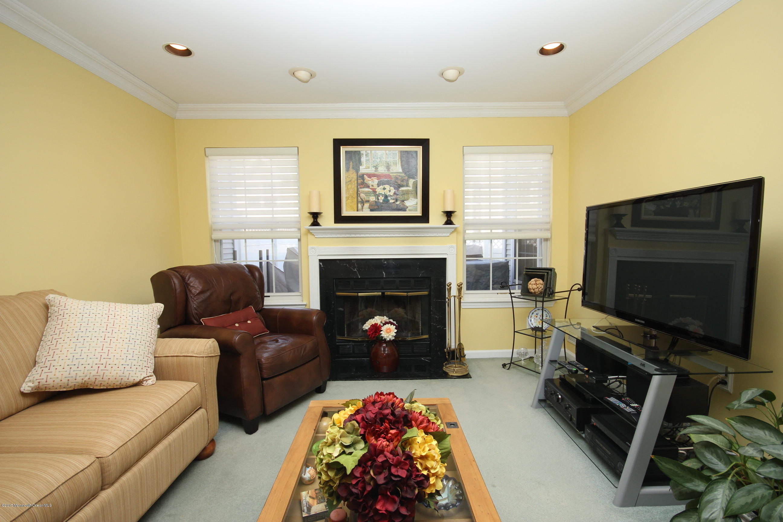 2 Oxford Road Holmdel, NJ 07733 - Photo 6 of 17 Living Room-View B