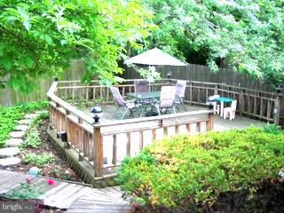 330 Ridgeway Place Philadelphia, PA 19116 - Photo 5 of 6 Gallery Image 5