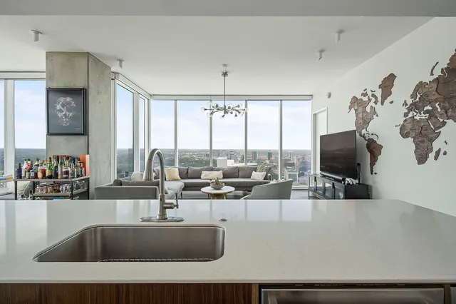 $7,500 | 301 West Avenue, Unit 4401, Austin, TX 78701
