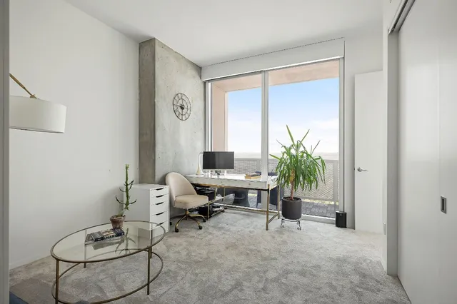 $7,500 | 301 West Avenue, Unit 4401, Austin, TX 78701