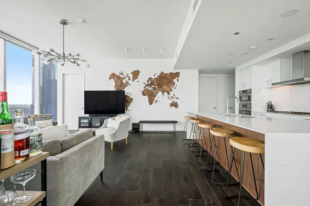 $7,500 | 301 West Avenue, Unit 4401, Austin, TX 78701