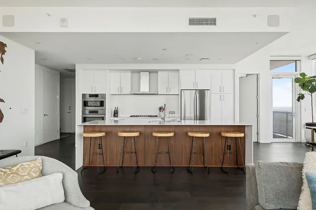 $7,500 | 301 West Avenue, Unit 4401, Austin, TX 78701