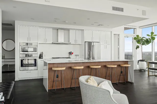 $7,500 | 301 West Avenue, Unit 4401, Austin, TX 78701