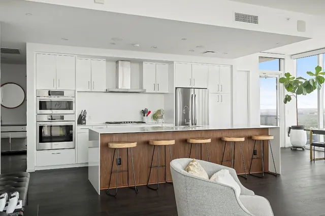 $7,500 | 301 West Avenue, Unit 4401, Austin, TX 78701