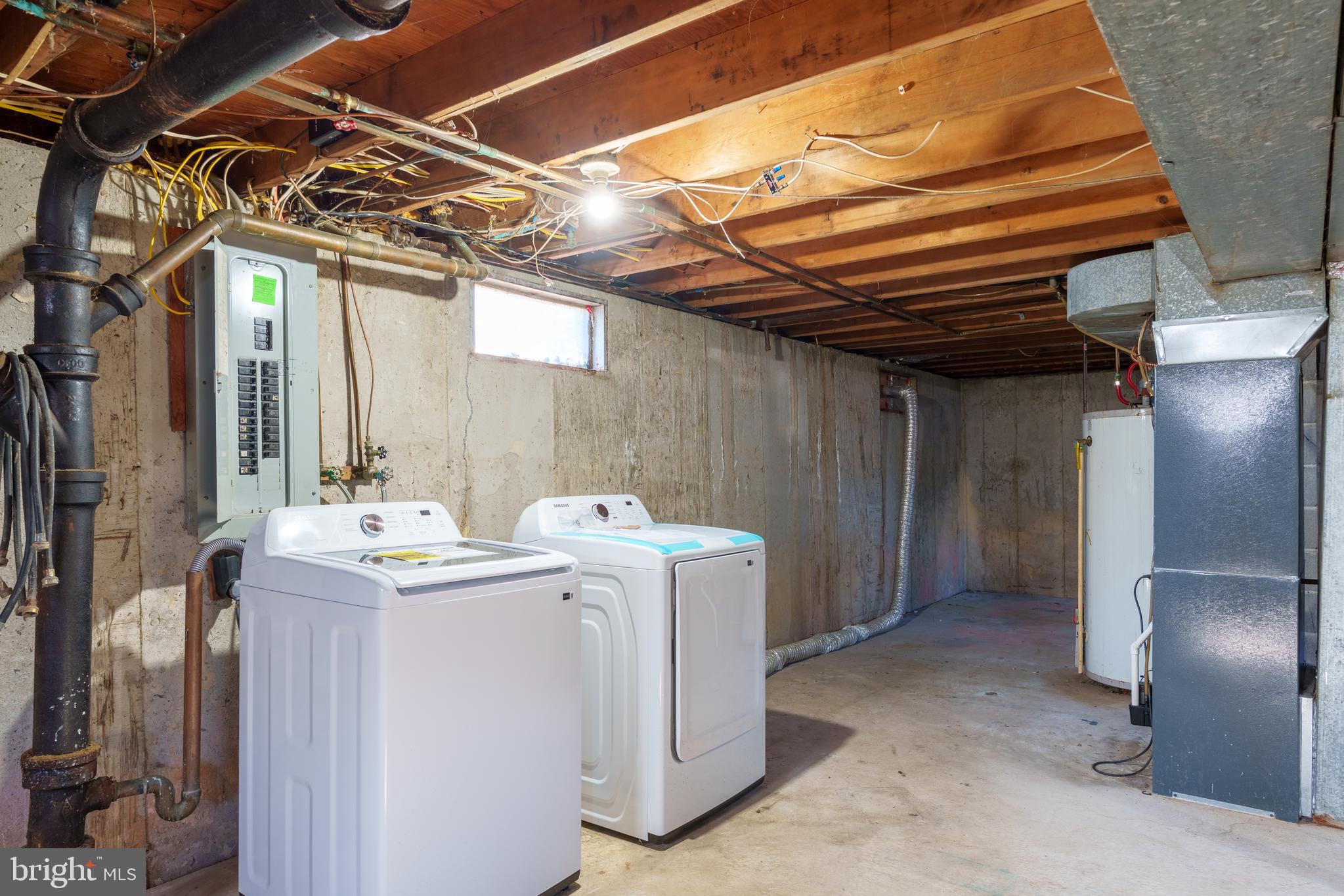 344 Nimitz Road Dover, DE 19901 - Photo 20 of 26 a utility room with dryer and washer