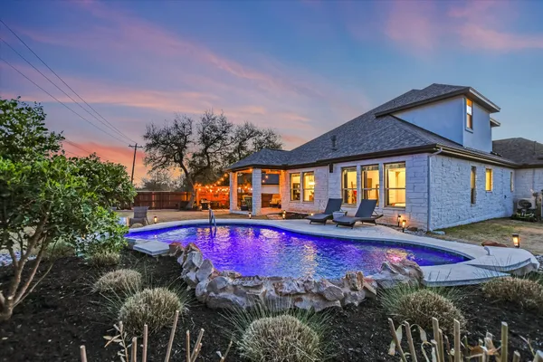$750,000 | 332 Axis Loop, Georgetown, TX 78628