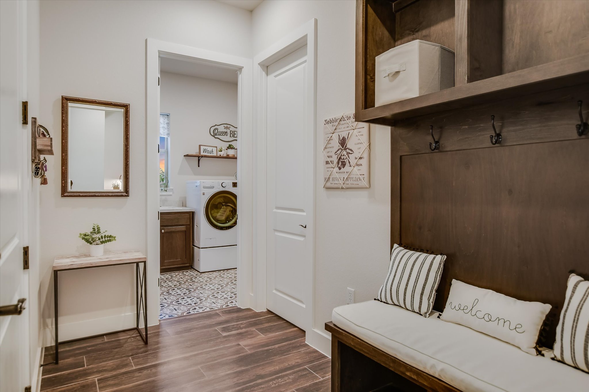 332 Axis Loop Georgetown, TX 78628 - Photo 19 of 37 Mud Room
