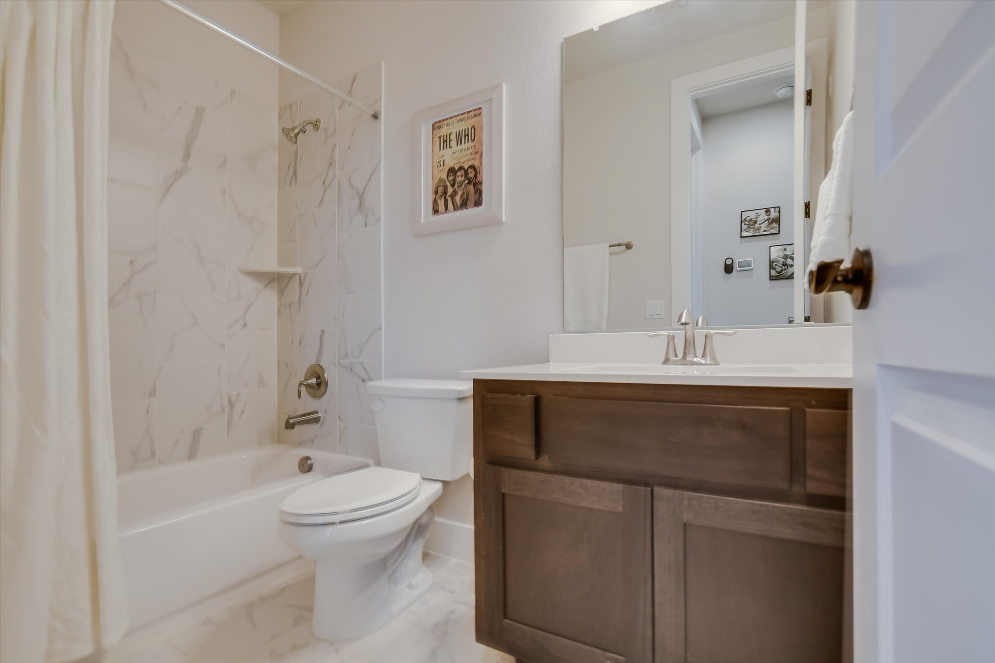 332 Axis Loop Georgetown, TX 78628 - Photo 27 of 37 2nd Full bath