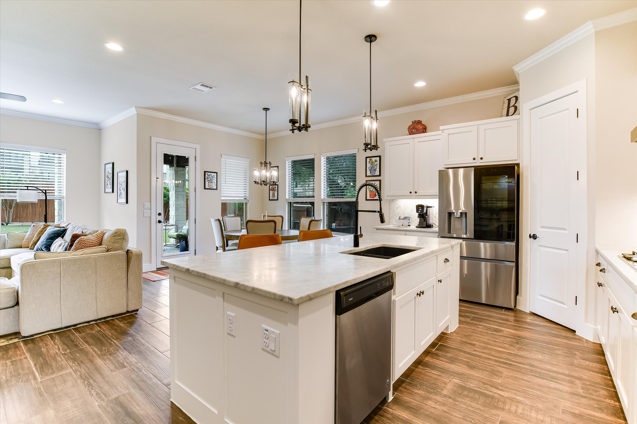 332 Axis Loop Georgetown, TX 78628 - Photo 7 of 37 Kitchen
