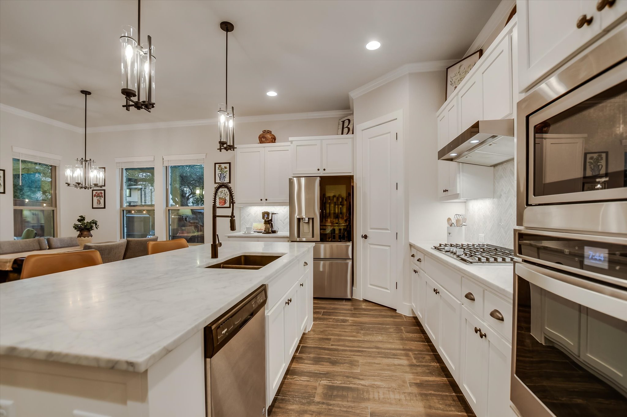 332 Axis Loop Georgetown, TX 78628 - Photo 8 of 37