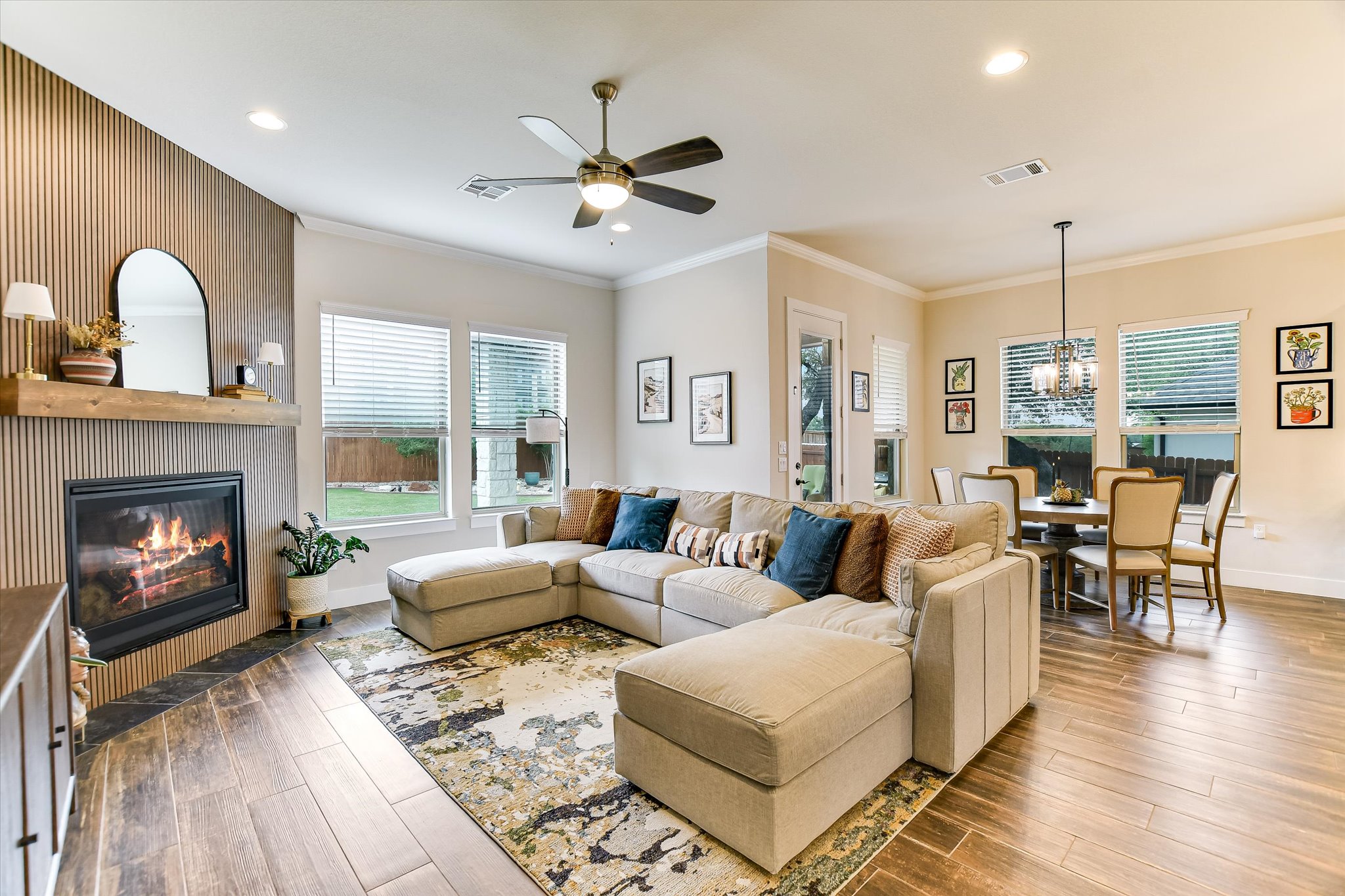 332 Axis Loop Georgetown, TX 78628 - Photo 10 of 37 Living Room