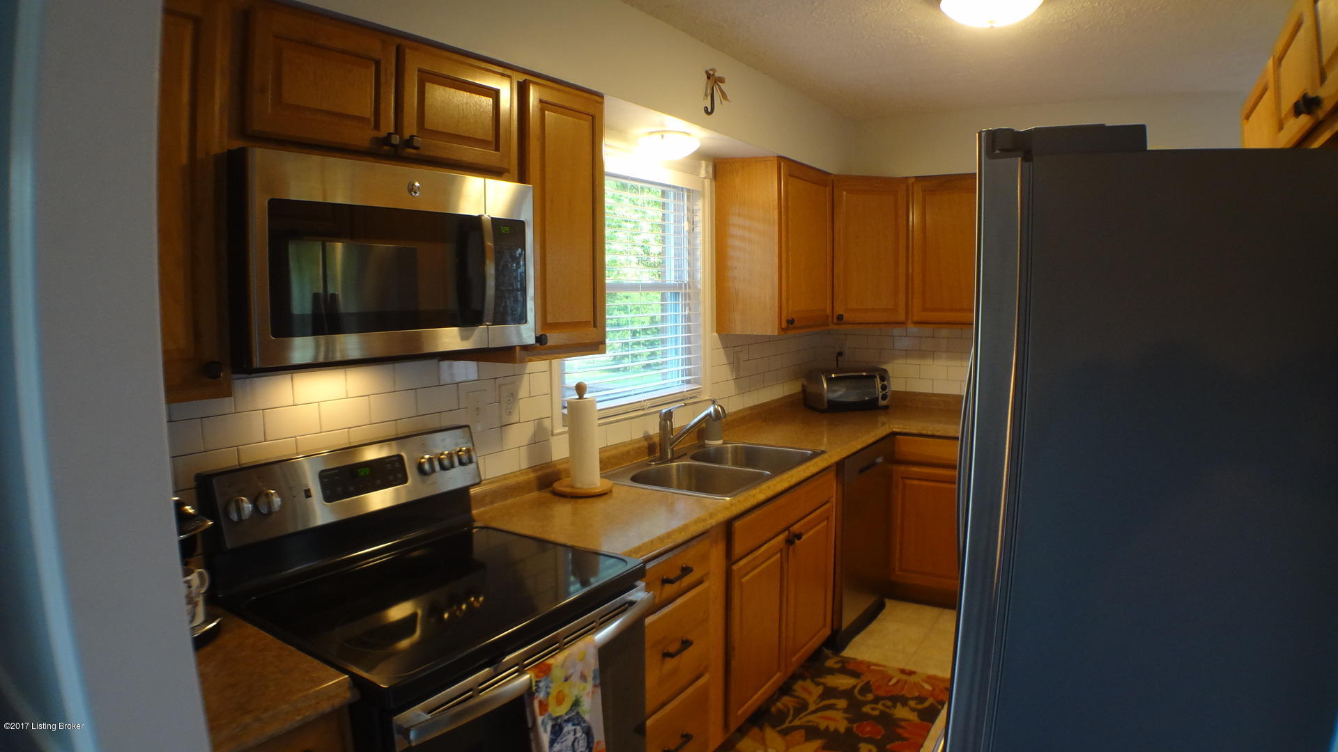 3115 Marlin Road Houston Acres, KY 40220 - Photo 5 of 15 05-Kitchen
