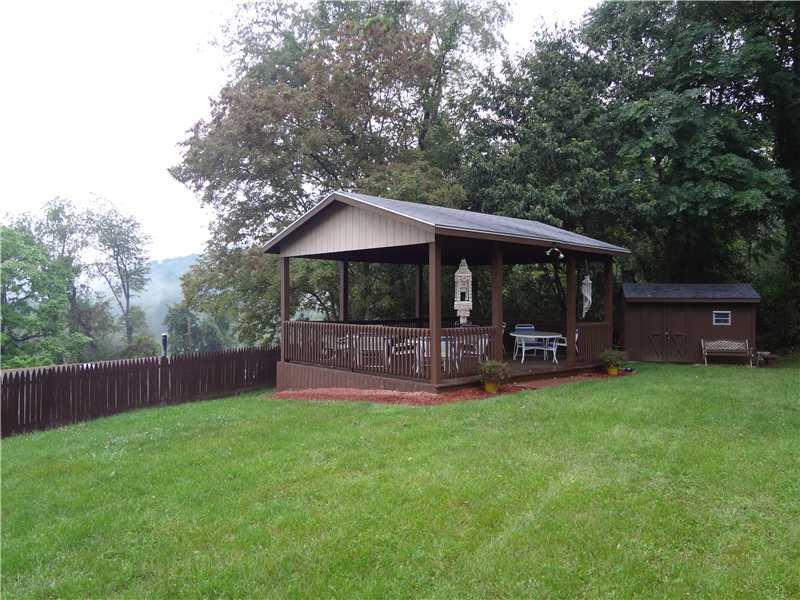 901 West Newton Road Elizabeth, PA 15037 - Photo 22 of 25 Yard/Garden.